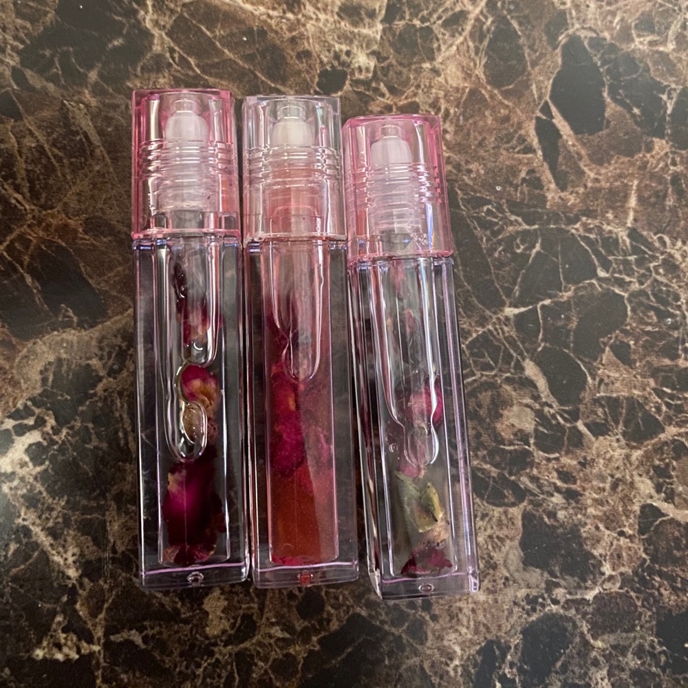 Lip oil